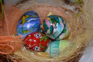 Delavnice in razstava ob veliki noči v Zavodu Stanislava 10